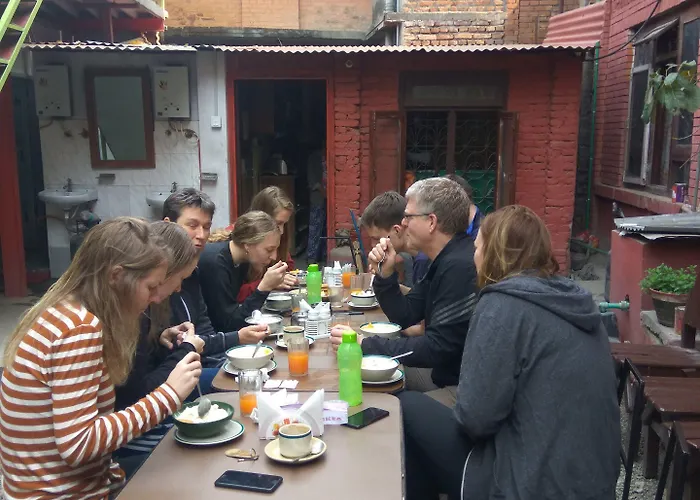 Family Peace House, 2*