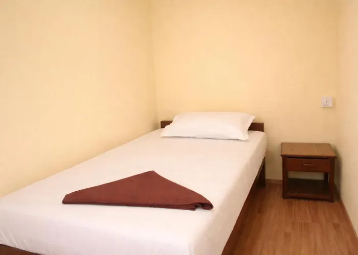 Family Peace House, 2*