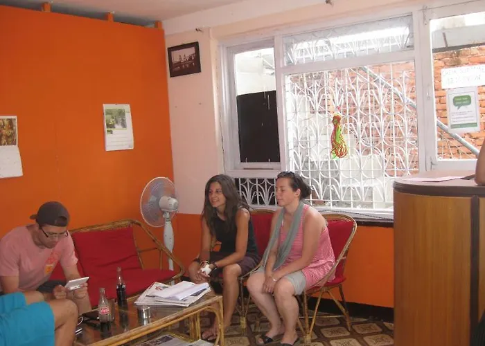 Family Peace House, 2*