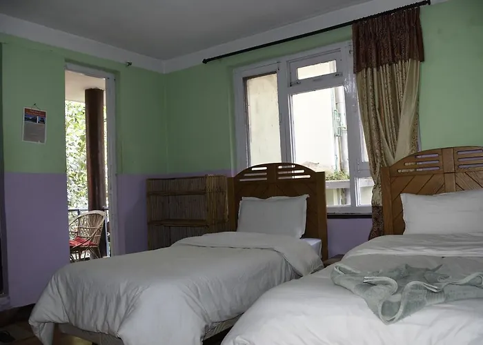 Family Peace House, 2*